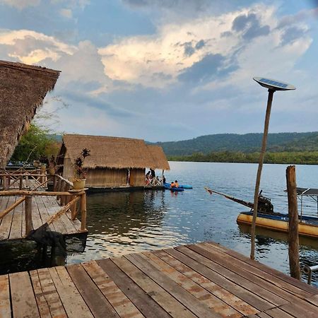 Вілла The Floating House Кахконг Екстер'єр фото